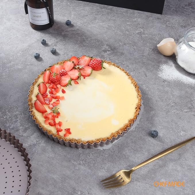 CHEFMADE 9.5-Inch Round Tart Pan with Holes Removable Loose Bottom, Non-Stick Carbon Steel Quiche Pan for Oven Baking (Champagne Gold)