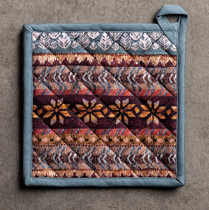 Maison d' Hermine Pot Holders 100% Cotton Heat Resistant Potholders 8" x 8" Hot Pads with Loop BBQ, Cooking, Baking, Grilling, Kitchen, Handling Hot Pans (Pack of 1, Fair Isle)