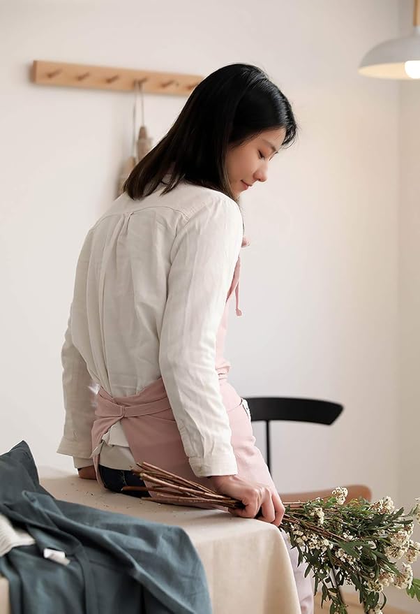 Adjustable Japan Nordic Style Soft Cotton Linen Apron with Four Pockets A Towel