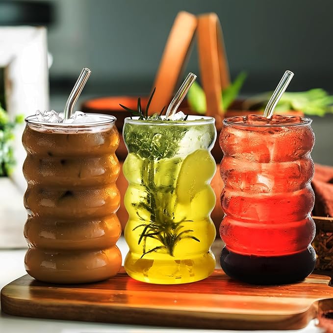 2 Pcs 20oz Drinking Glasses Set with Bamboo Lids and Straws, Cute Iced Coffee Glass Cups, Iced Coffee Tumblers, Thick Drinking Jars for Smoothie, Boba Milk Tea, Ideal for Gift, with Straw Brush