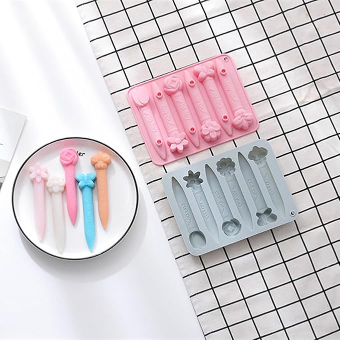 Crayon Mold, 2 Pack Crayon Recycling Molds, 3D Crayon Silicone Mold Tipped Crayon Mold Oven Safe Candy Chocolate Making Molds for Kids Reusable Triangular Flower Crayon Molds for DIY Crayons.