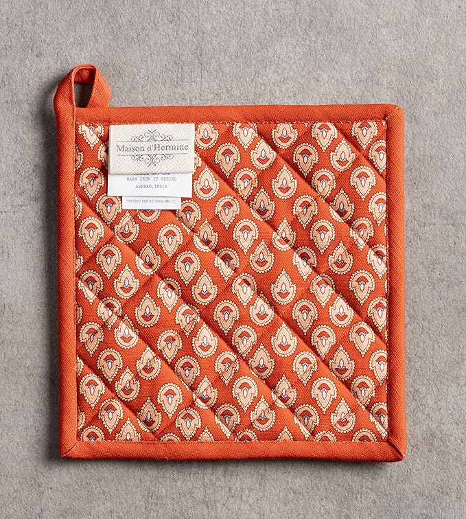 Maison d' Hermine Pot Holders 100% Cotton Heat Resistant Potholders 8" x 8" Hot Pads with Loop BBQ, Cooking, Baking, Grilling, Kitchen, Handling Hot Pans (Pack of 1, Cachemire)
