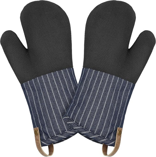 Cuisinart Heritage Kitchen Oven Mitts – Heat-Resistant Kitchen Mitts for Oven with Non-Slip Neoprene Palm, Long Cuff, and Cotton Filling – Durable Oven Gloves for Cooking, Baking, & Grilling
