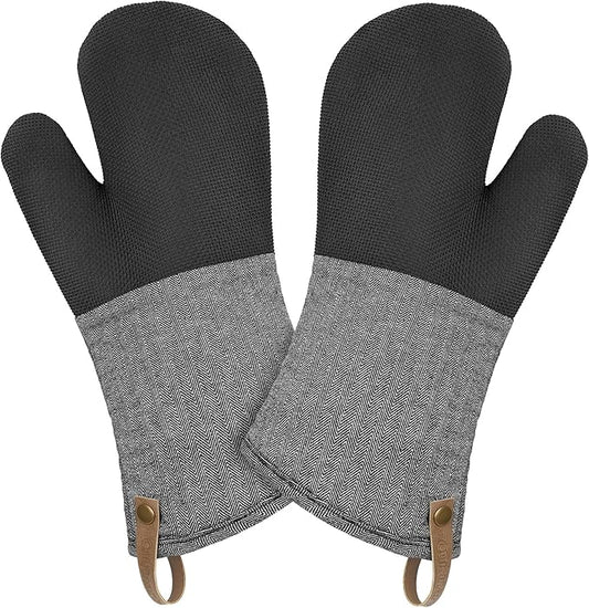 Cuisinart Heritage Kitchen Oven Mitts – Heat-Resistant Kitchen Mitts for Oven with Non-Slip Neoprene Palm, Long Cuff, and Cotton Filling – Durable Oven Gloves for Cooking, Baking, & Grilling